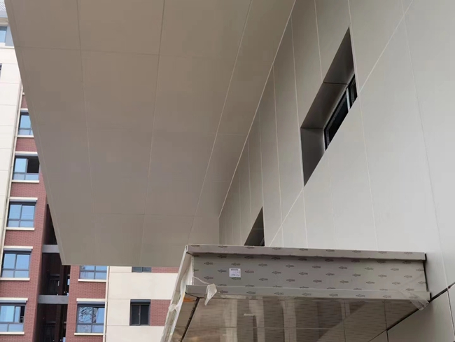 ꖘO�����X�ΰ�